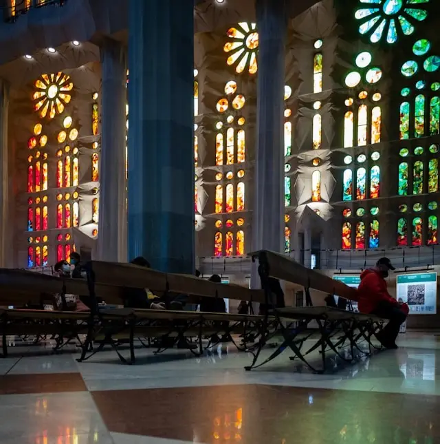 Best time to visit Sagrada Familia